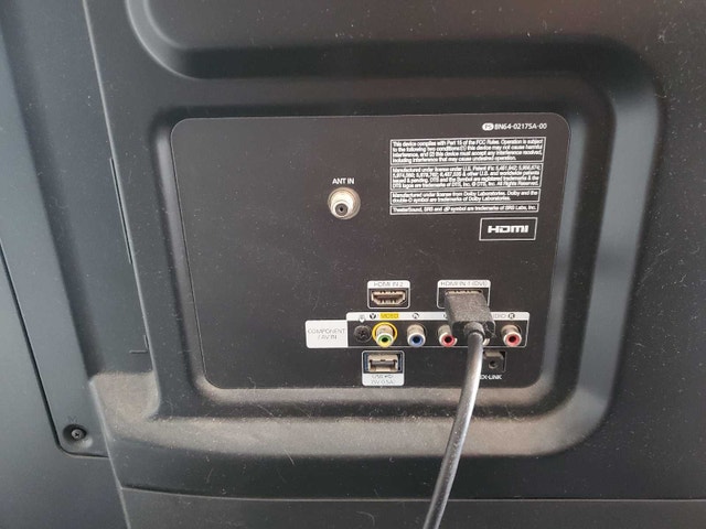 60" Samsung TV - Good Condition - photo 3