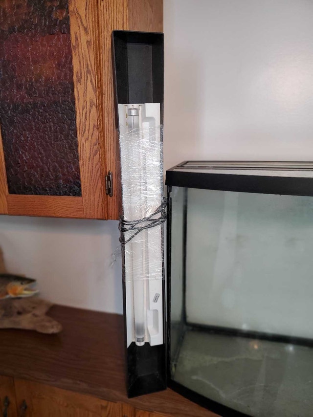 Bowfront Fishtank approx. 40 Gallon - photo 3
