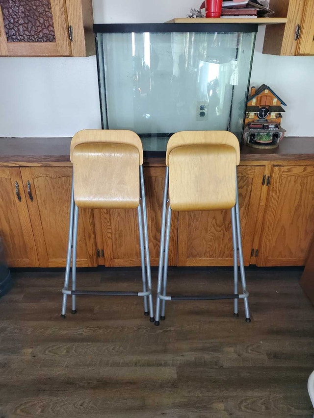 Folding Bar Stools - photo 3