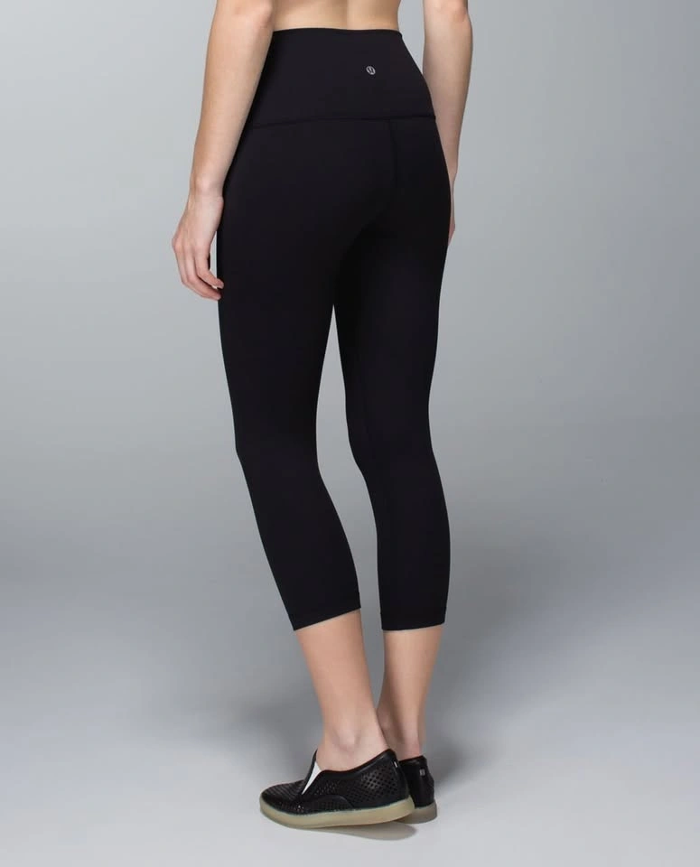 LULULEMON HI RISE/ROLL DOWN WUNDER UNDER CROP..size 4...VGUC-EUC - photo 2