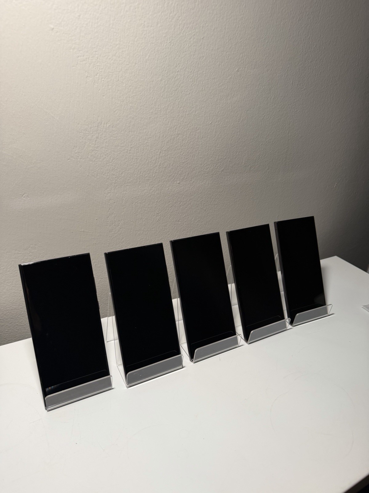 Samsung Galaxy S23 Ultra - 5 or Single Unit - photo 4