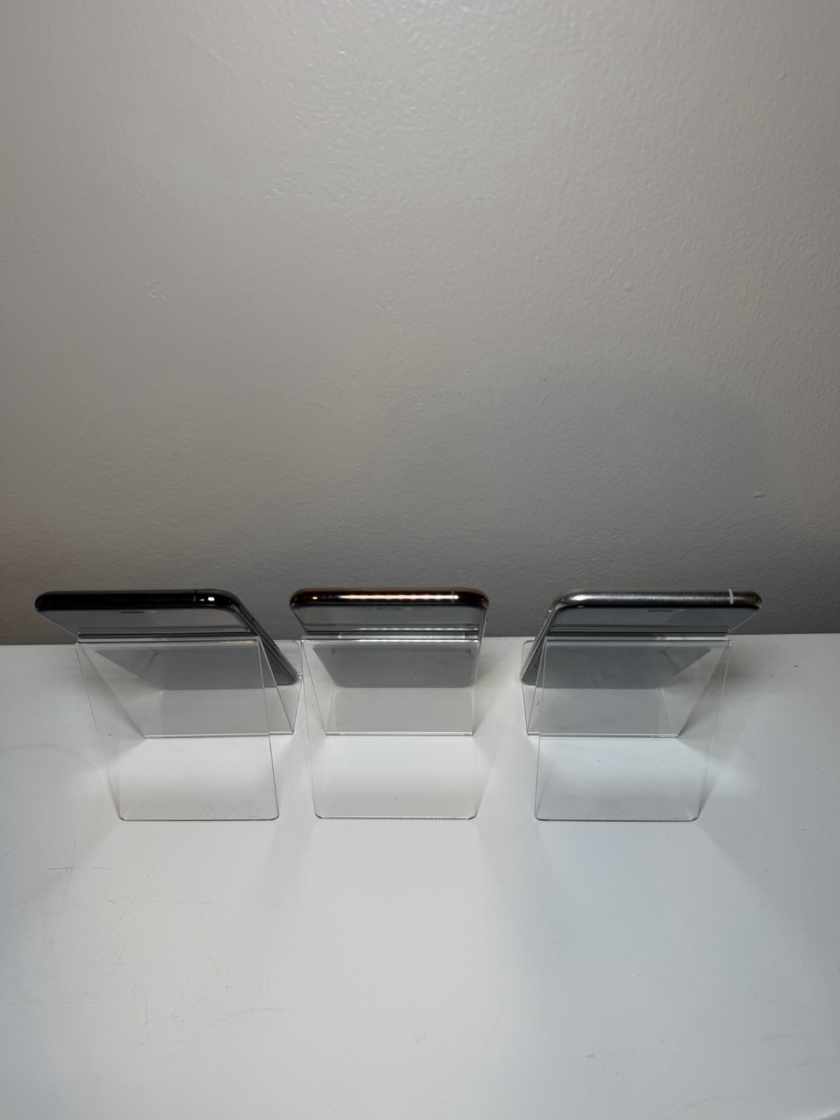 Apple iPhone XS Max 64GB Unlocked (Lot of 3 or Single) - photo 5