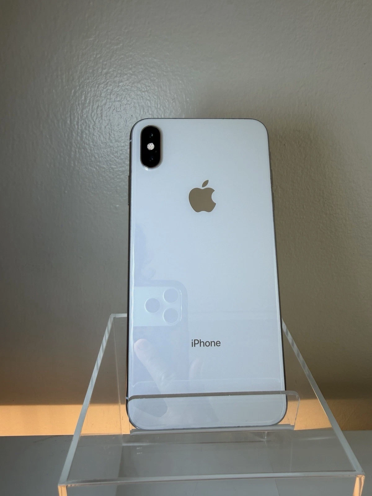 Apple iPhone XS Max White 64GB UNLOCKED
