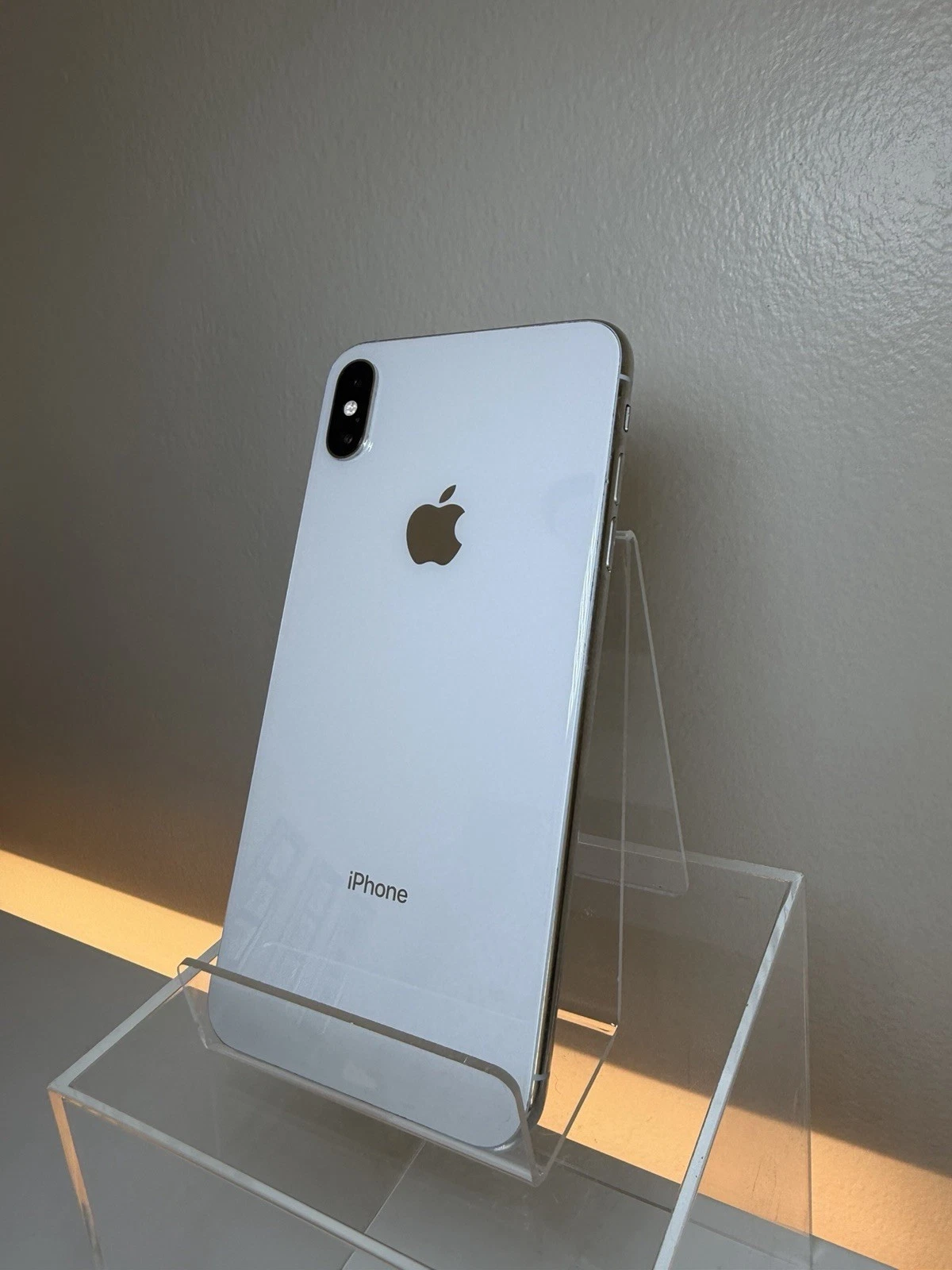 Apple iPhone XS Max White 64GB UNLOCKED - photo 2