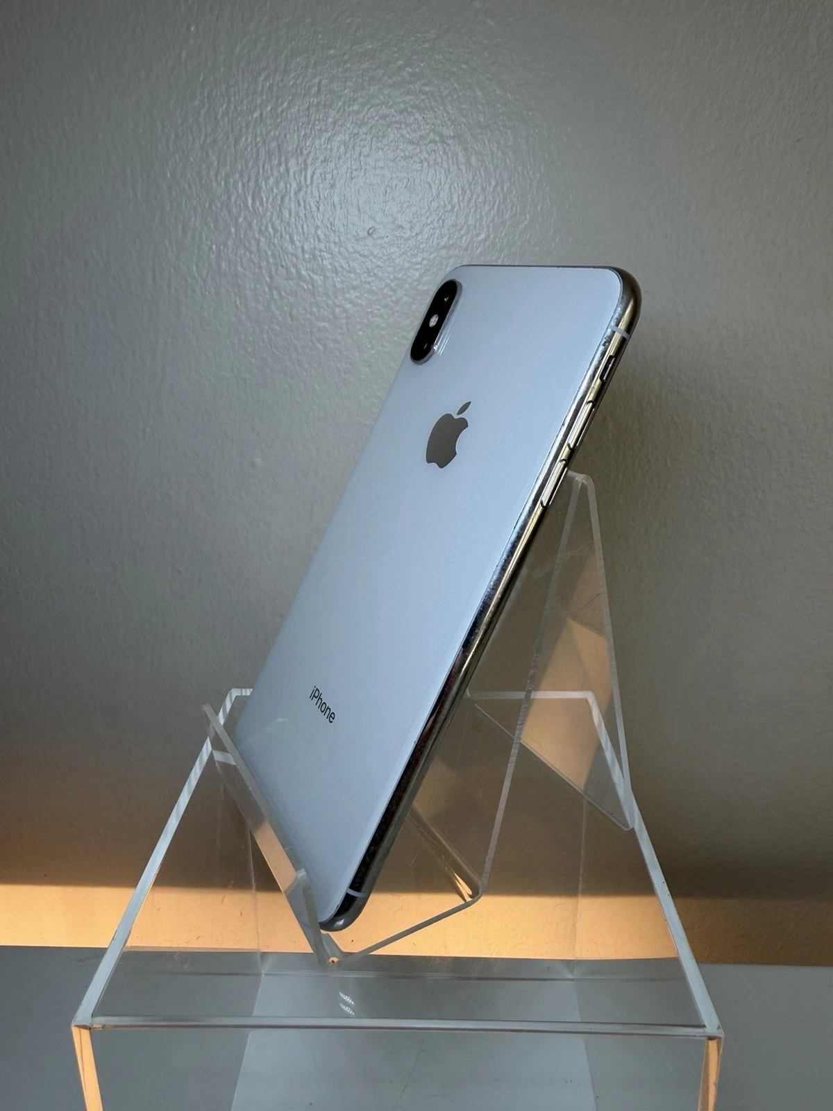 Apple iPhone XS Max White 64GB UNLOCKED - photo 3