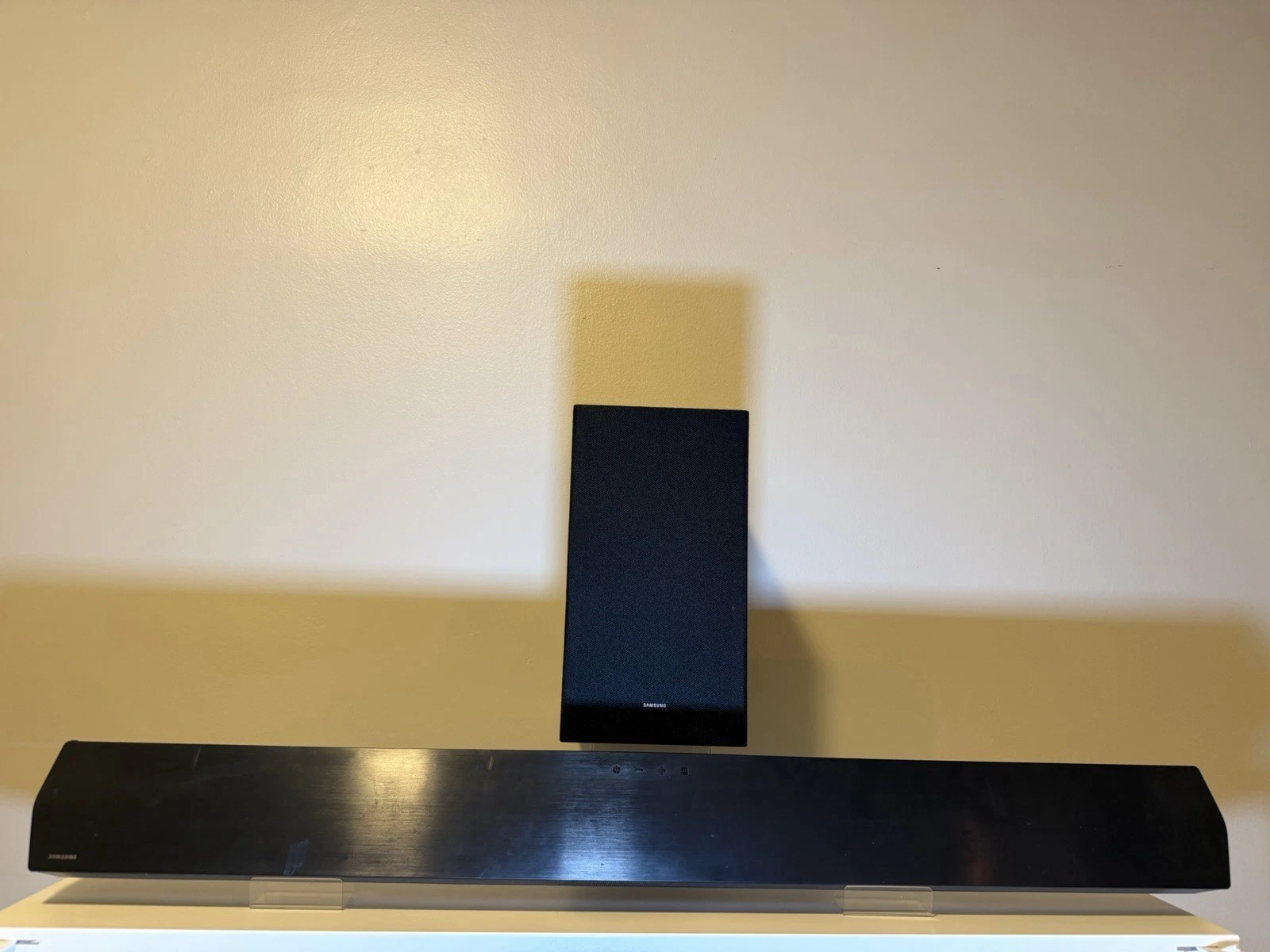 Samsung HW-B73CD 2.1 Channel Soundbar & Subwoofer