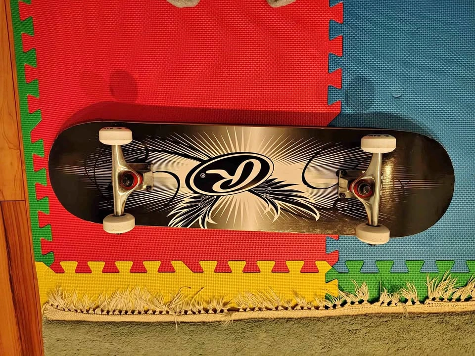 New Rawlings Skateboard – Rare Branded Deck