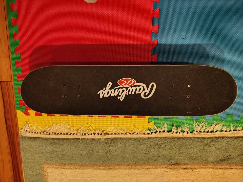 New Rawlings Skateboard – Rare Branded Deck - photo 2