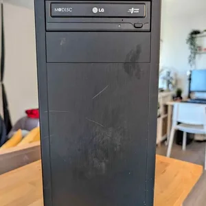 Corsair Carbide 100R ATX Case + LG DVD