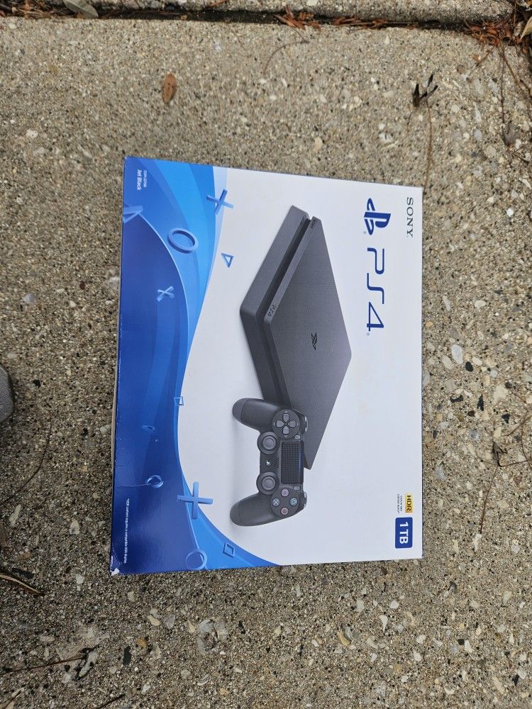 1 TB Black PS4 For Parts (Console Only)