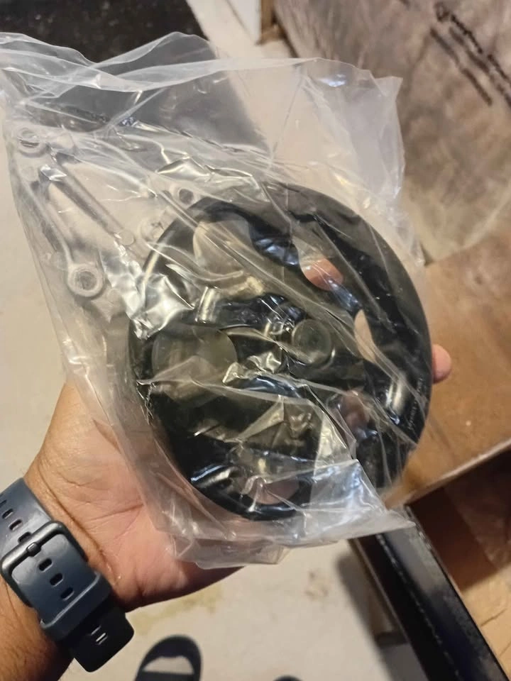 Brand New Water Pump for 2006 Acura TSX (BNIB) - photo 2