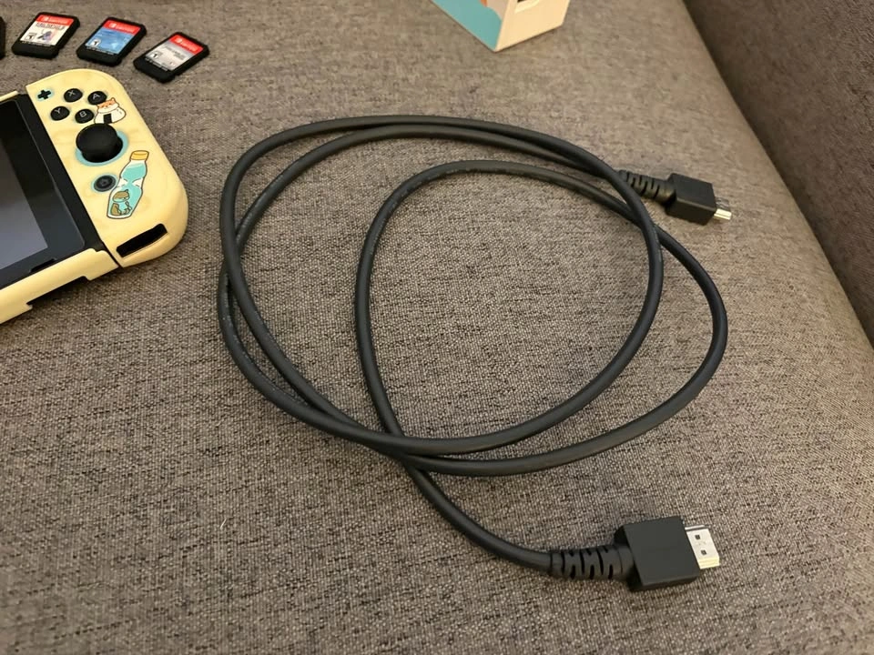 Nintendo Switch 1st Gen | Animal Crossing Edition | 5 Games - photo 4