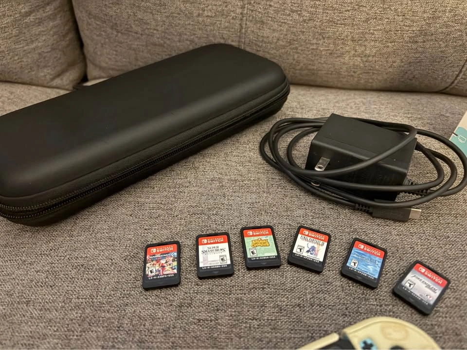 Nintendo Switch 1st Gen | Animal Crossing Edition | 5 Games - photo 5