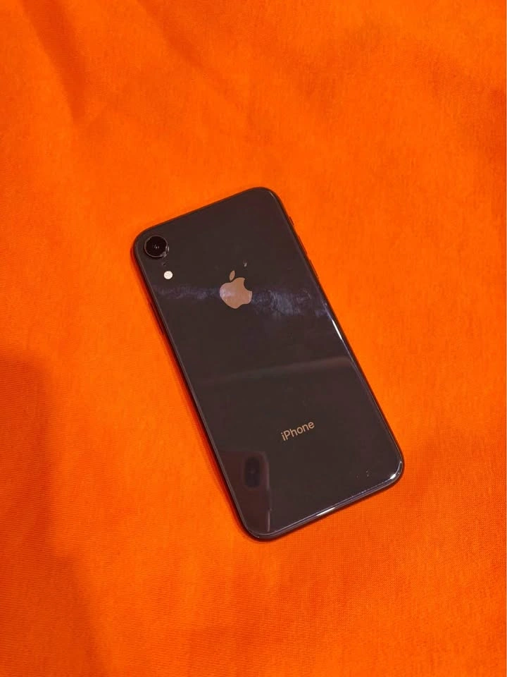 iPhone XR 64GB