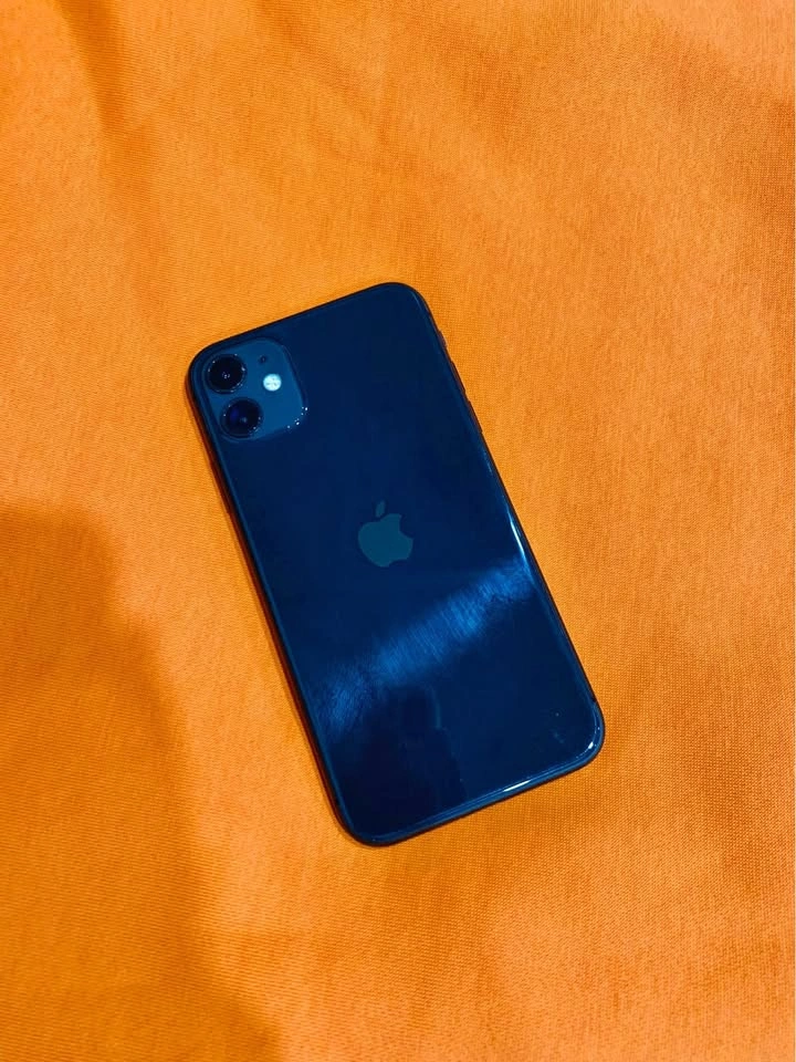iPhone 11 64GB
