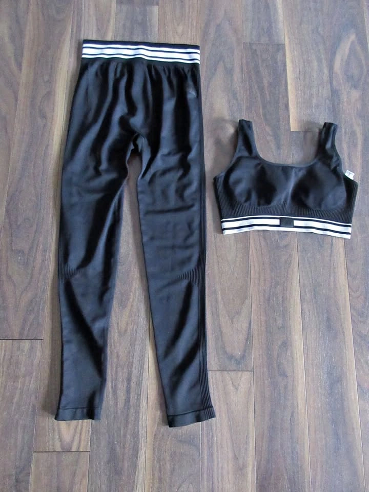 Ladies Medium Outfit