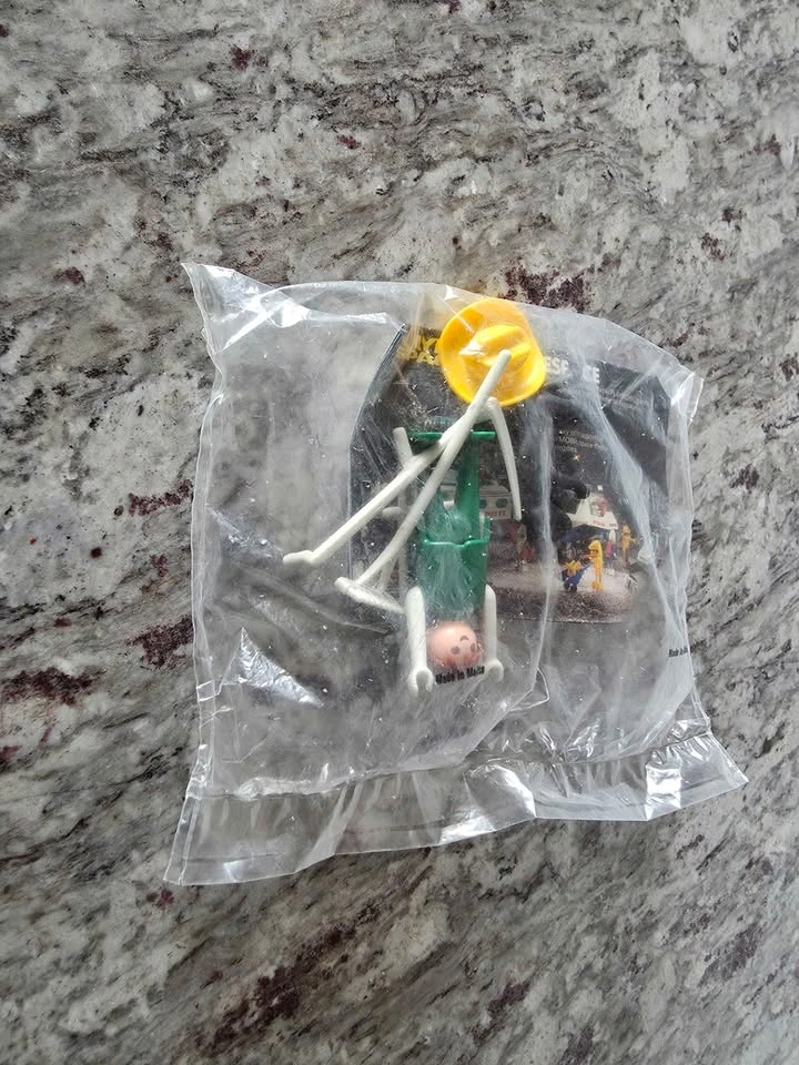 1982 McDonalds Happy Meal Playmobil Toy - photo 5