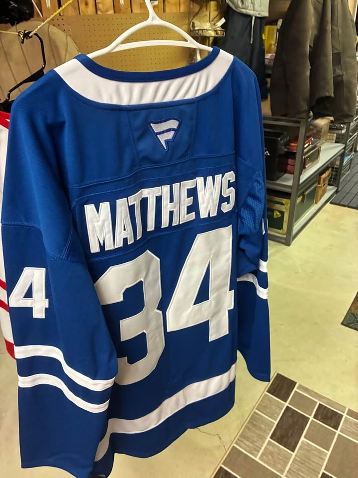 Auston Mathew’s Leaf Jersey - photo 2