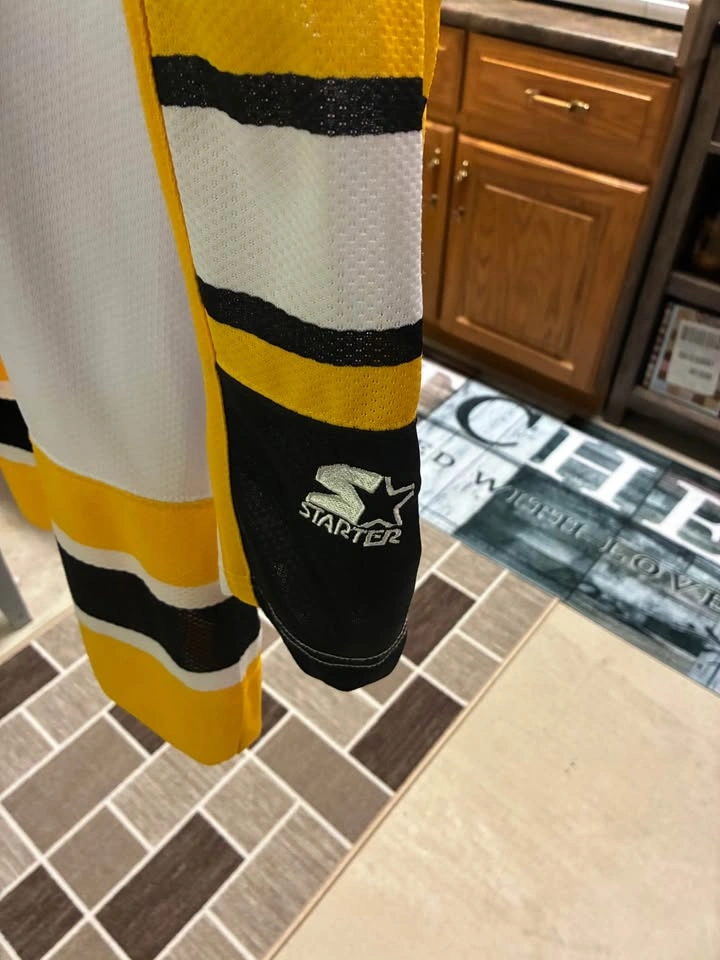 Vintage Bobby Orr Jersey - photo 3
