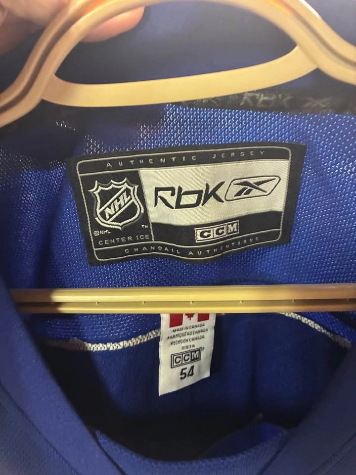 Luke Schenn Leaf Jersey - photo 3