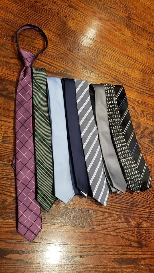 Mens Authentic Necktie Lot (8 Ties) - photo 2