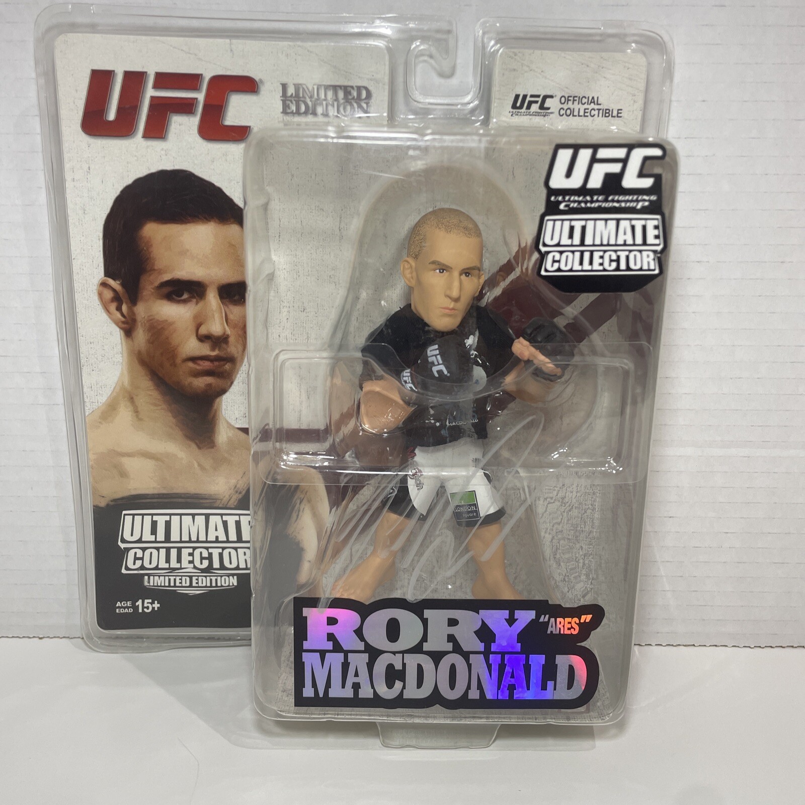Round 5 Rory McDonald UFC Ultimate Collector Signed 316-750