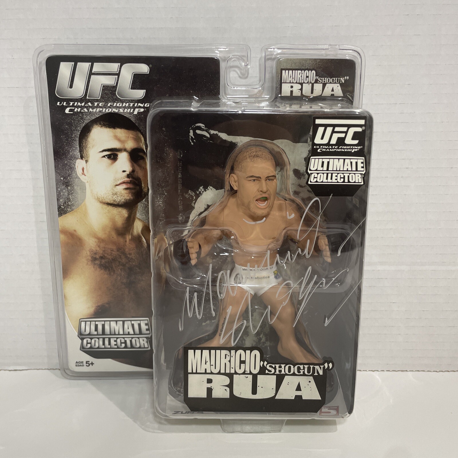 Round 5 Shogun Rua UFC Ultimate Collector SIGNED Action Figure