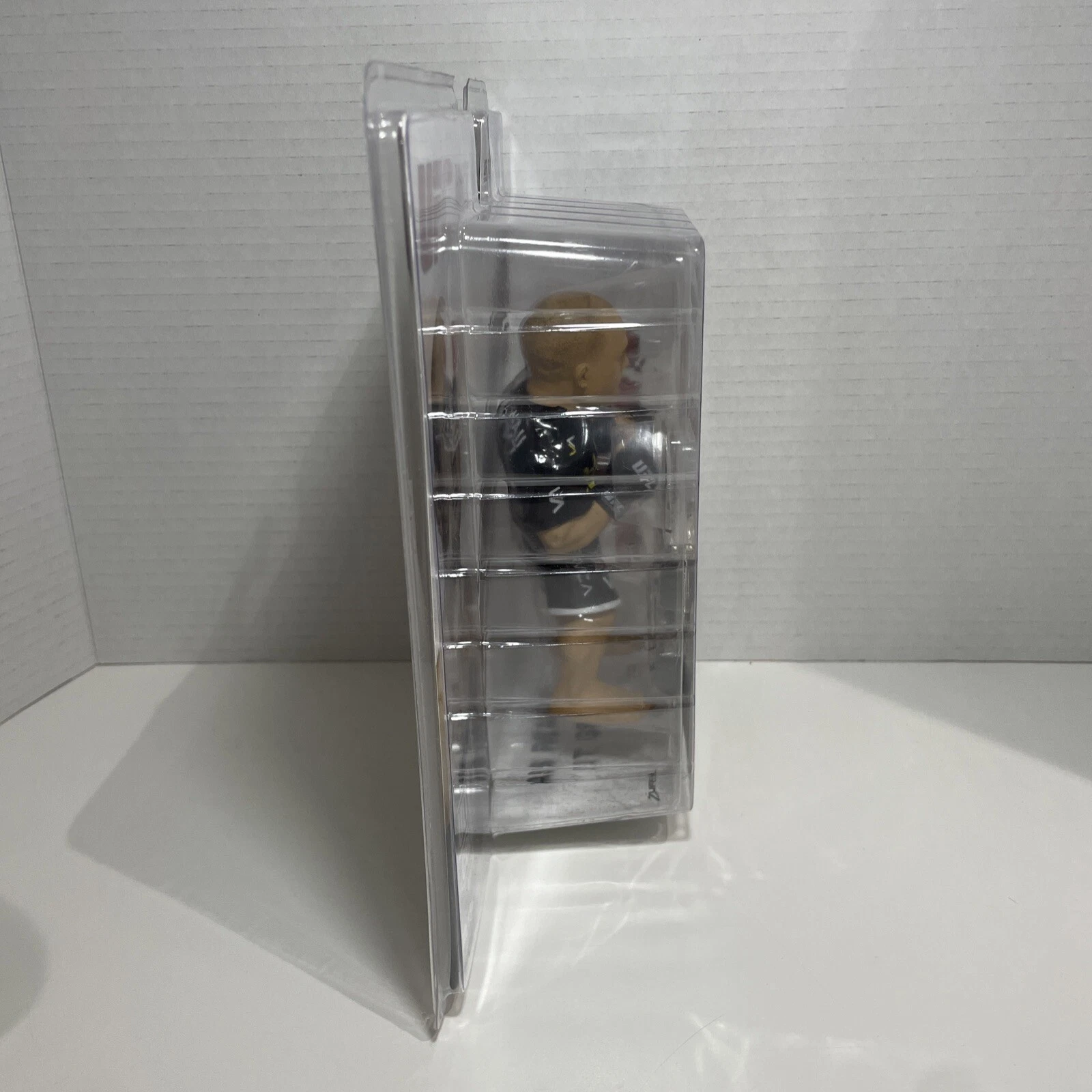 Round 5 UFC BJ Penn Limited Edition Championship Edition W/ Two - photo 3