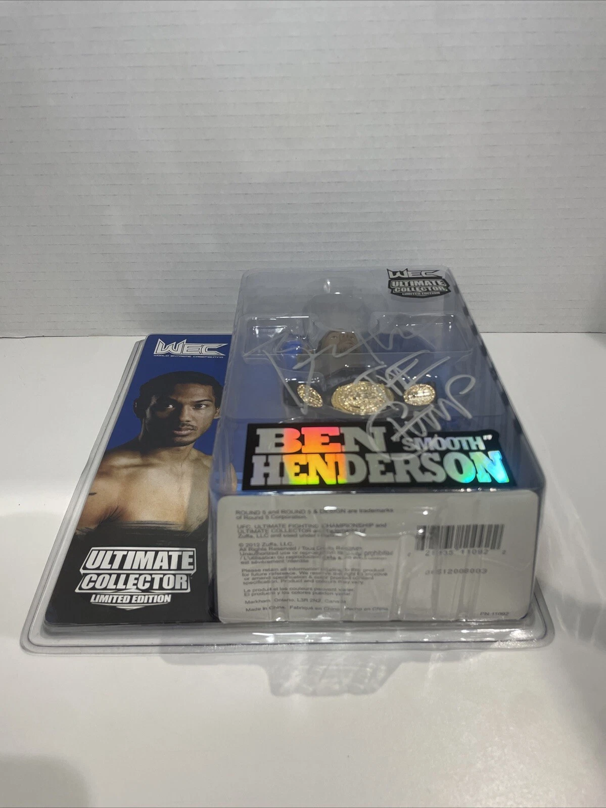 UFC WEC Round 5 Ben Henderson Signed Collector Figure 1348/1500 - photo 4