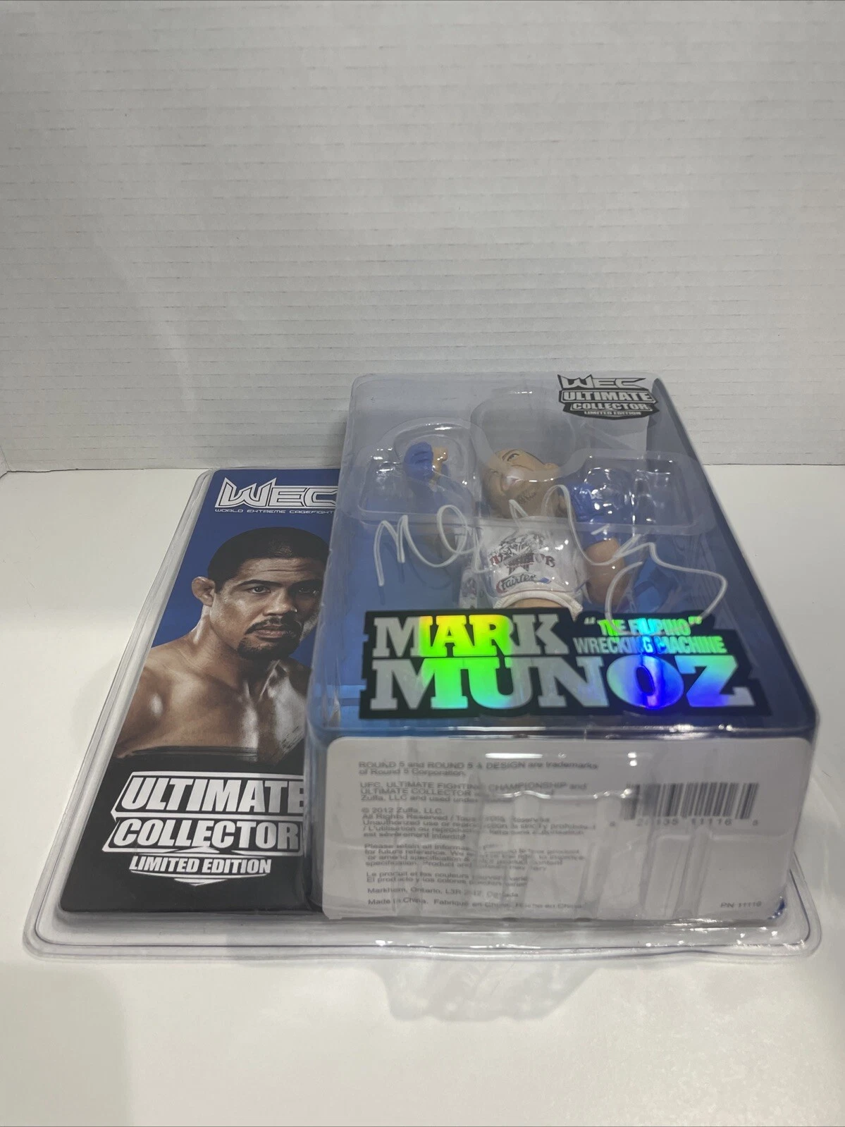 UFC WEC Round 5 Mark Munoz Limited Edition 357/750 Signed - photo 4