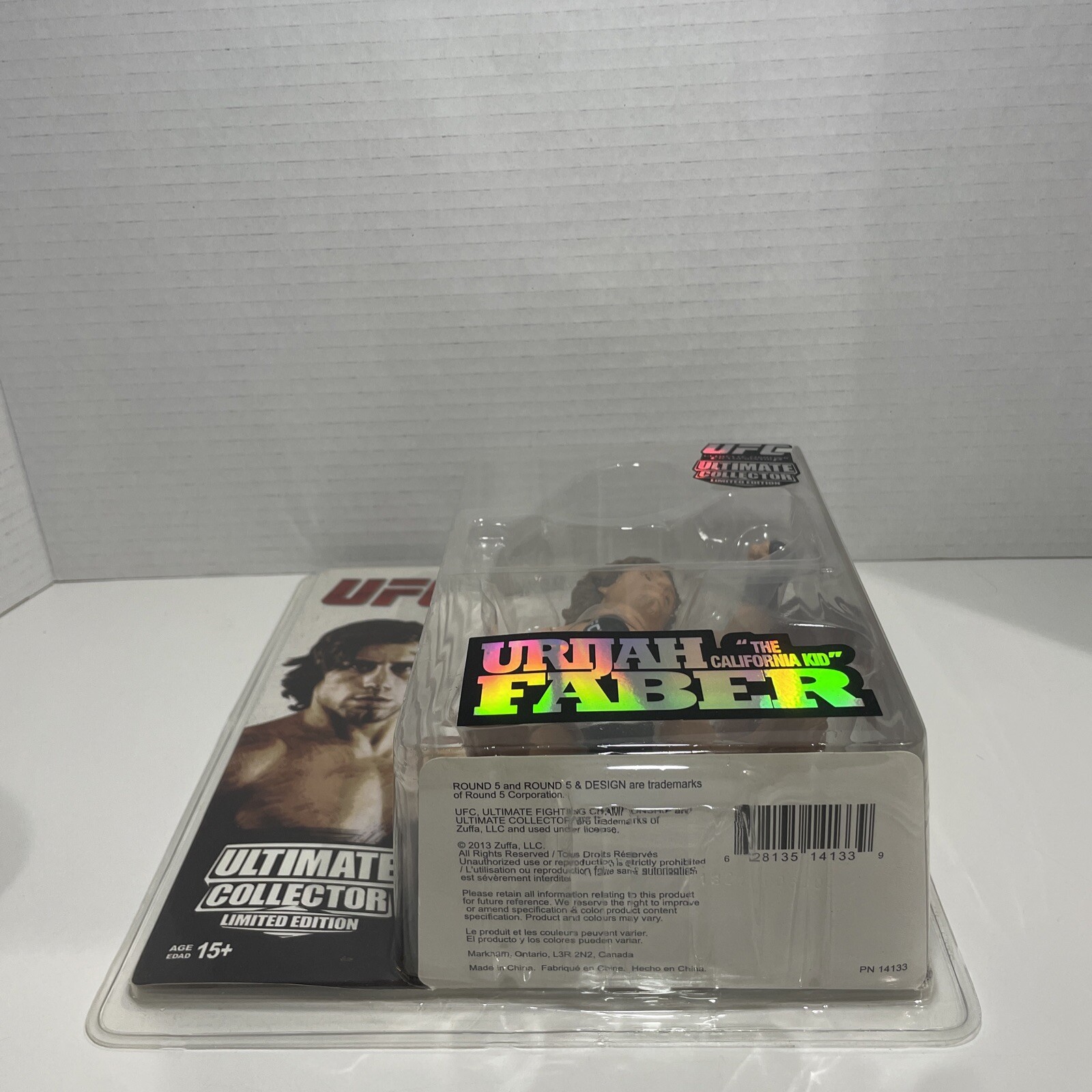 Round 5 Urijah Faber UFC Ultimate Collector Limited Edition 482/ - photo 4