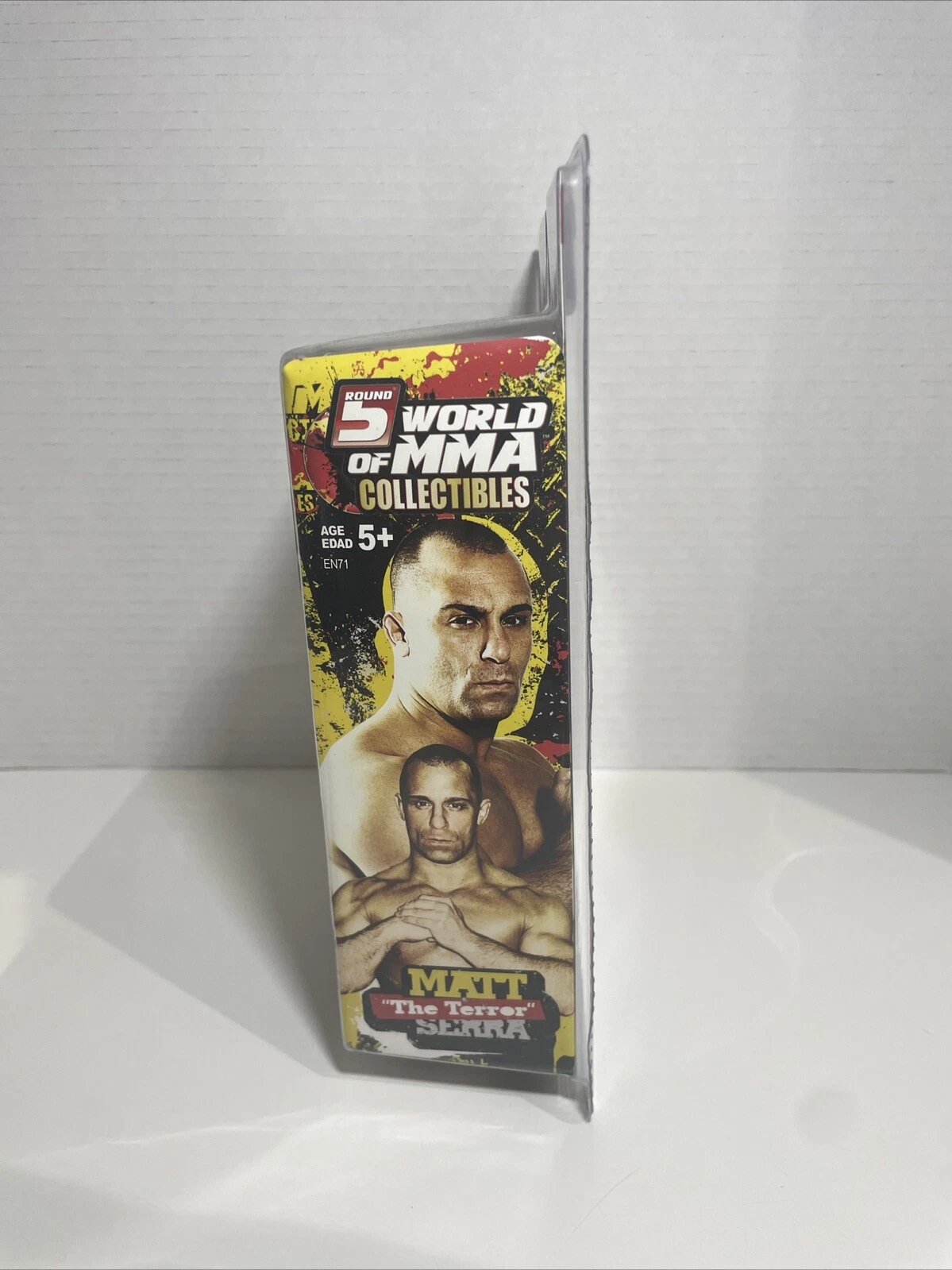 UFC Round 5 Matt "The Terror" Serra Signed Action Figure - photo 2