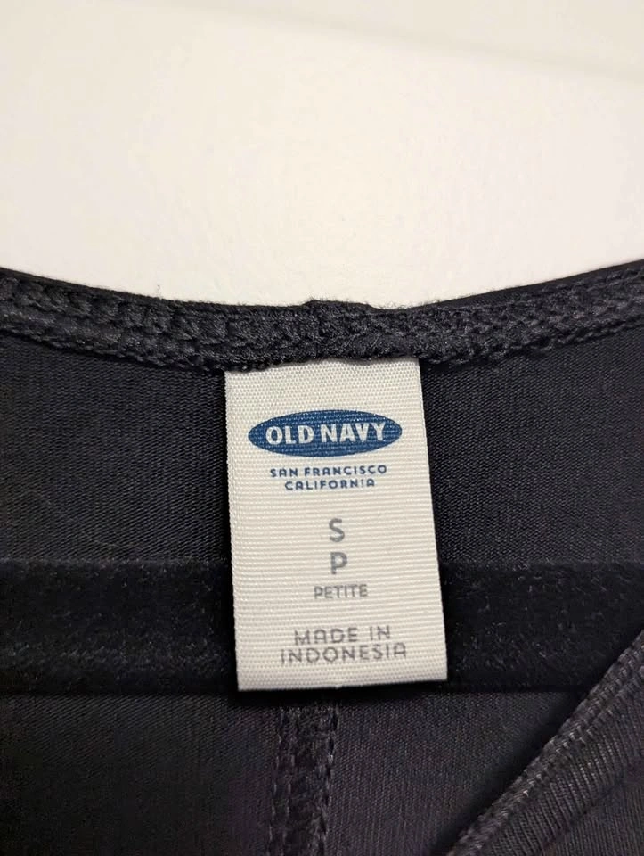 Old Navy Women’s Black Sleeveless Swing Dress – Size Small Petit - photo 3