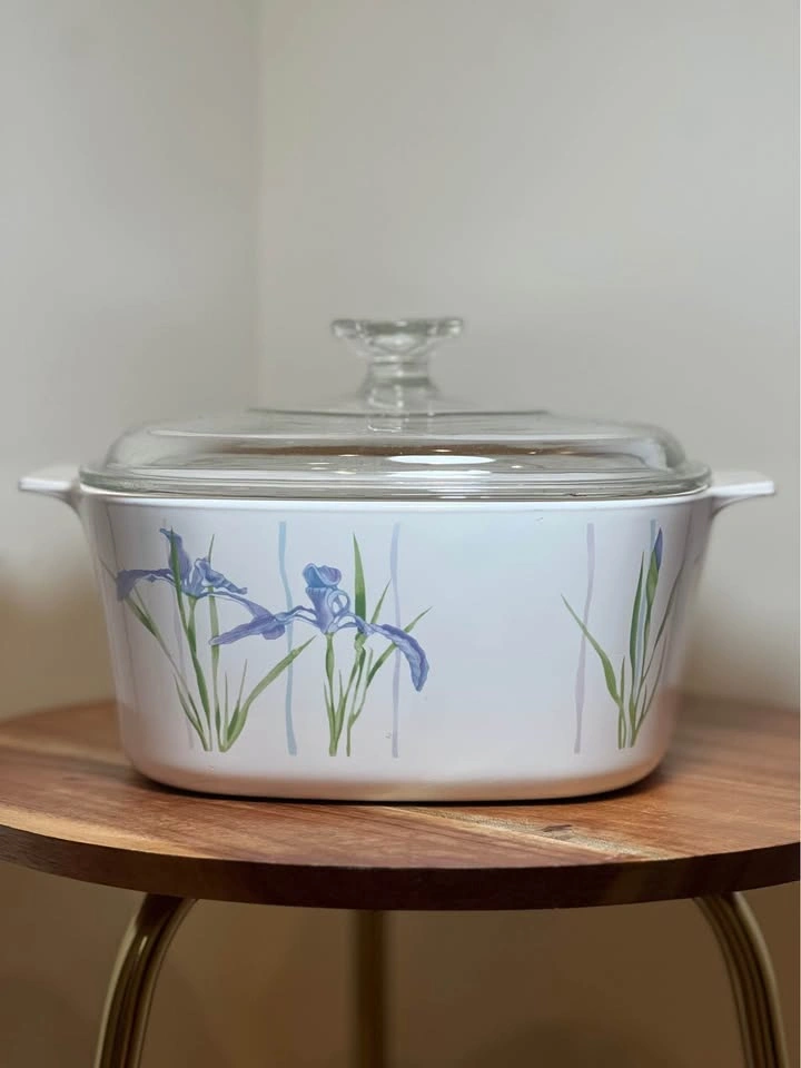 Corning Ware Shadow Iris 3 Qt Casserole w/ Pyrex Lid - photo 2