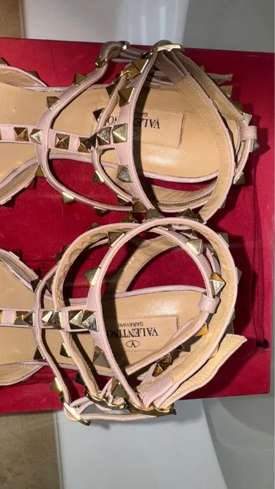 Valentino rock stud heels in powder size 7 image indicator(7)