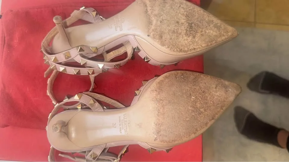 Valentino rock stud heels in powder size 7 image indicator(8)