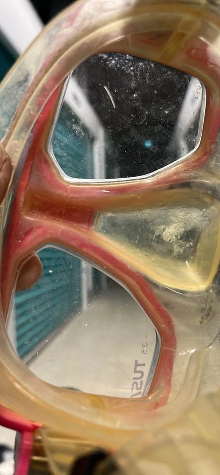 Vintage TUSA Liberator Scuba/Snorkel Mask w/ Case - photo 3