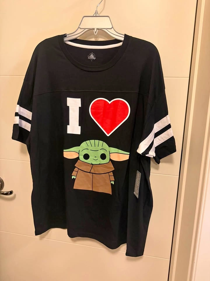 Disney Baby Yoda Star Wars T-shirt Size 1X