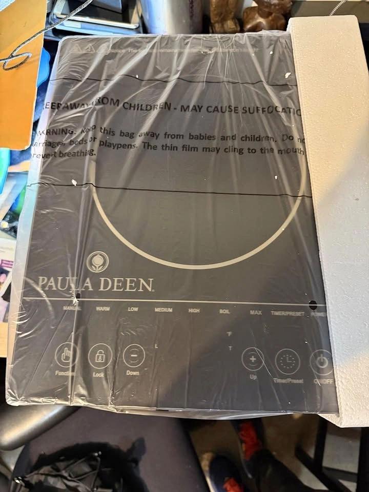 Paula Deen Induction Cooktop PD1500 - New in Box
