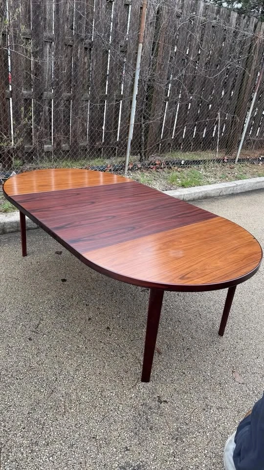 Vintage Danish Modern Expandable Oval Dining Table - photo 4