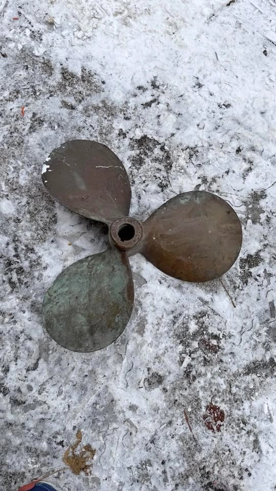 Vintage Bronze Boat Propeller 3 Blade Nautical Decor