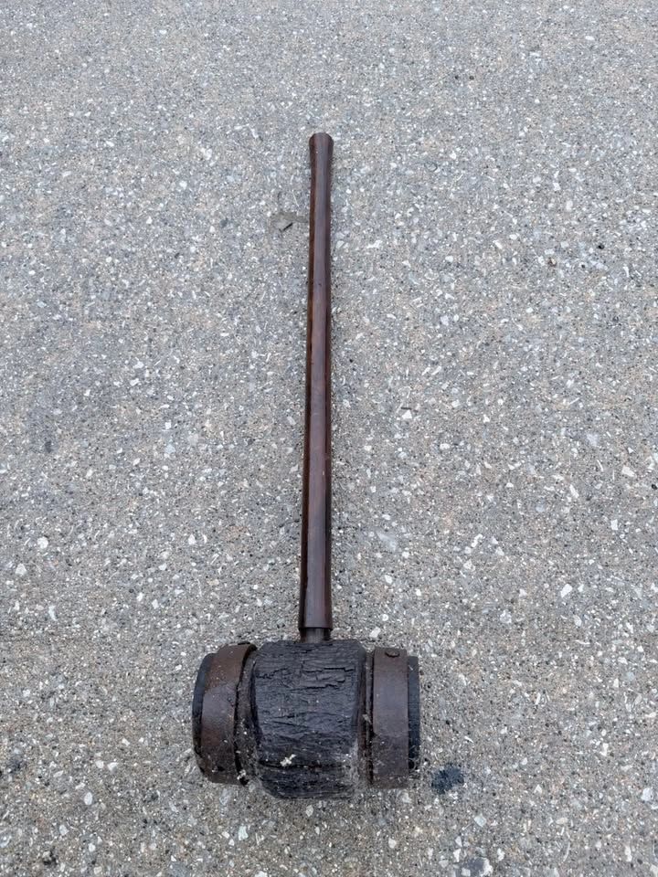 Vintage Wooden Strongman Circus Carnival Hammer w/Metal Rings - photo 3