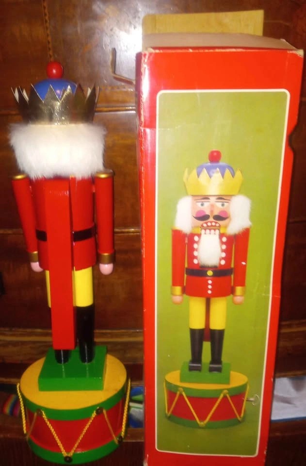 SanFrancisco Music Box Co Musical Nutcracker On Drum LG 17" - photo 2