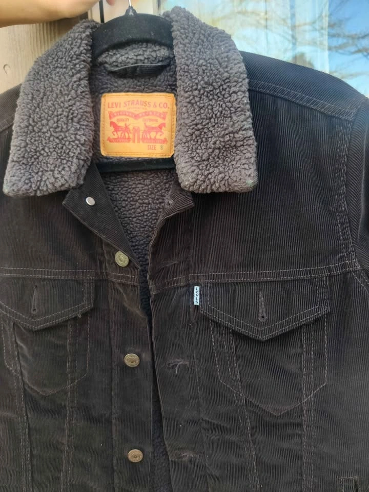 Levi's black Sherpa jacket - men's S - photo 2