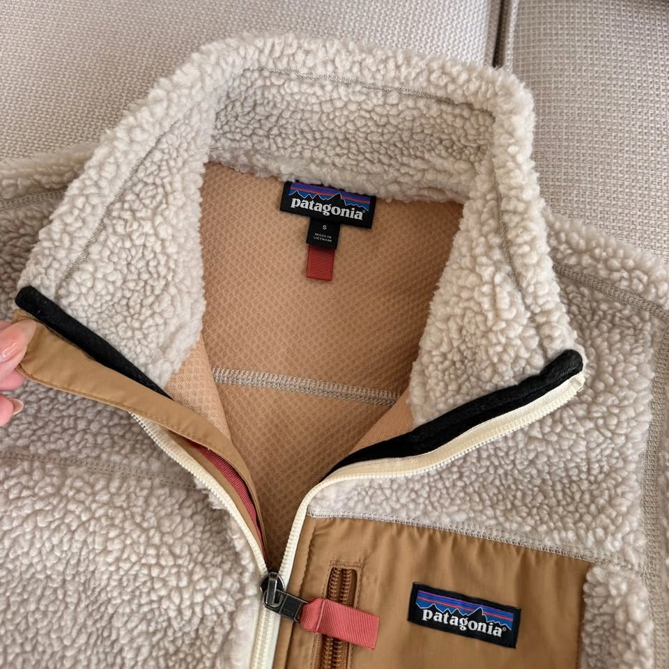 Patagonia retro fleece/ woman’s small - photo 3