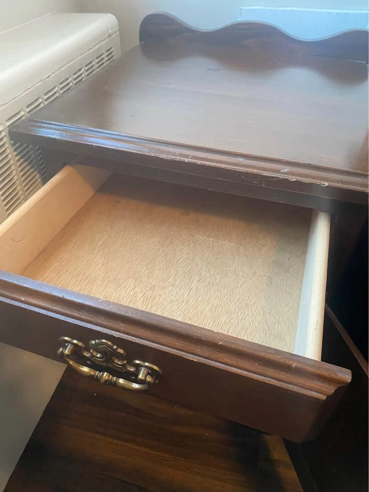 Vintage solid wood bedroom set. - photo 5