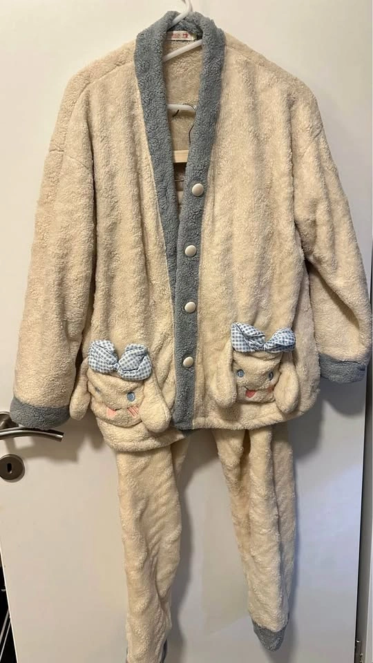 Super cute fluffy bunny pajama set xl
