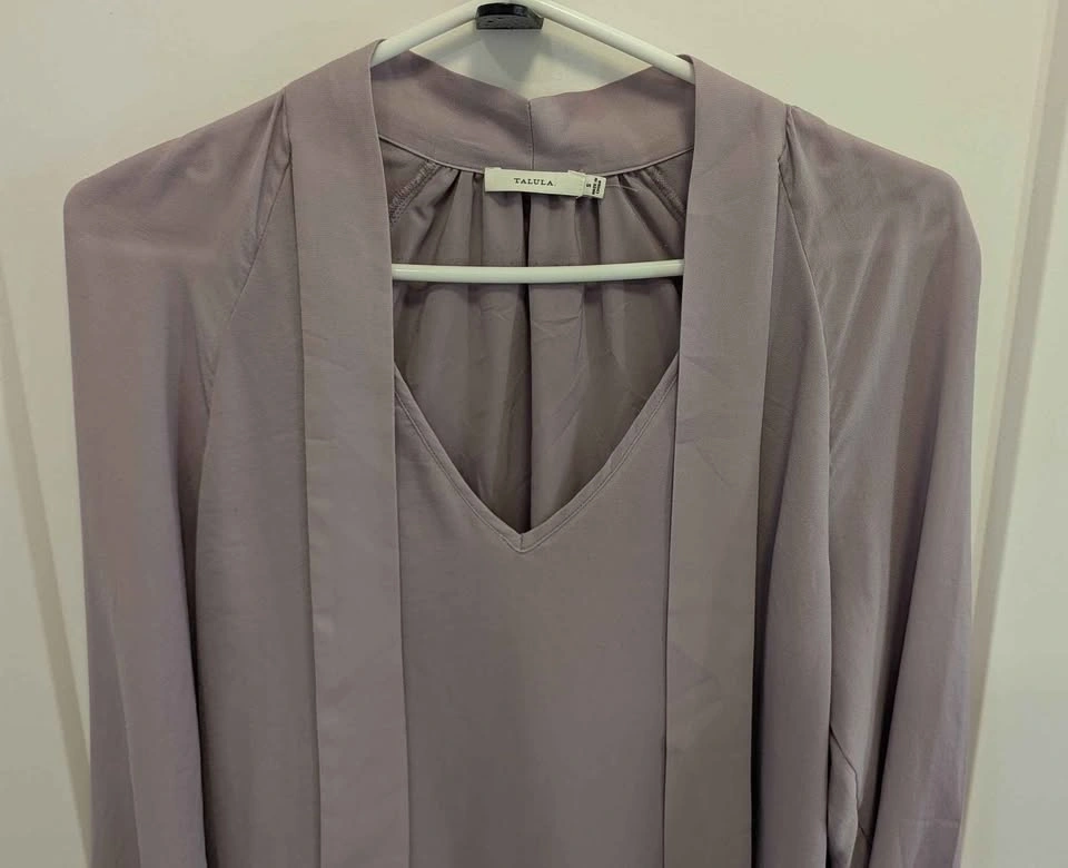 Talula Mauve Long Sleeve V-Neck Shift Dress - Size S - photo 3