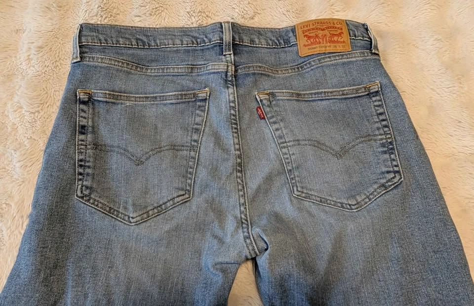 Levi’s Light Wash Tapered Skinny Jeans - photo 4