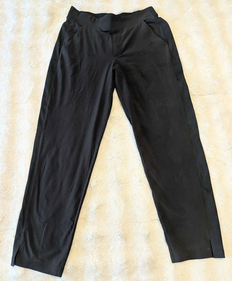 Athleta Black Tapered Pull-On Pants Size 4 - photo 2